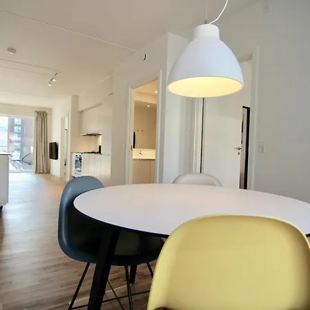 Fantastic 2-bed W Balcony In Orestaden Апартаменты